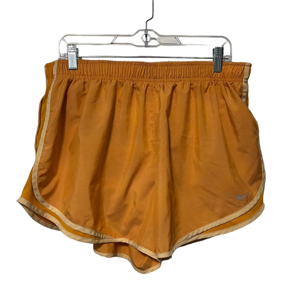 Nike Women’s Plus Size Tempo Heather Running Short. LIKE NEW!!